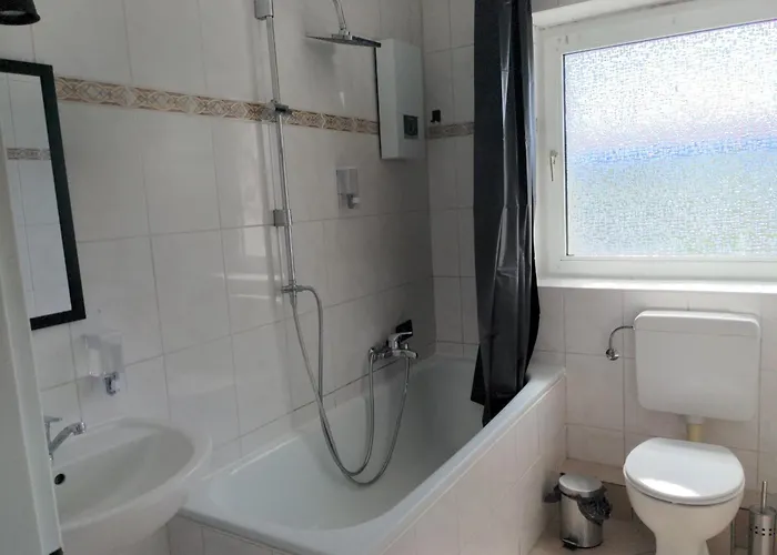 Schoene Monteurwohnung Langenfeld Appartement *